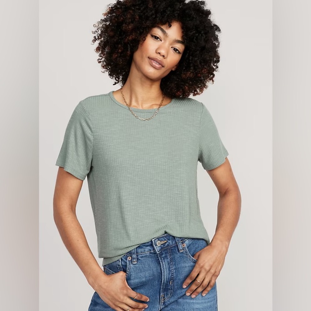 Old Navy Women’s Sage Green ‘Luxe’ Ribbed T Shirt